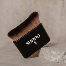 Load image into Gallery viewer, Sunna: Blend Me Contour Blending Brush
